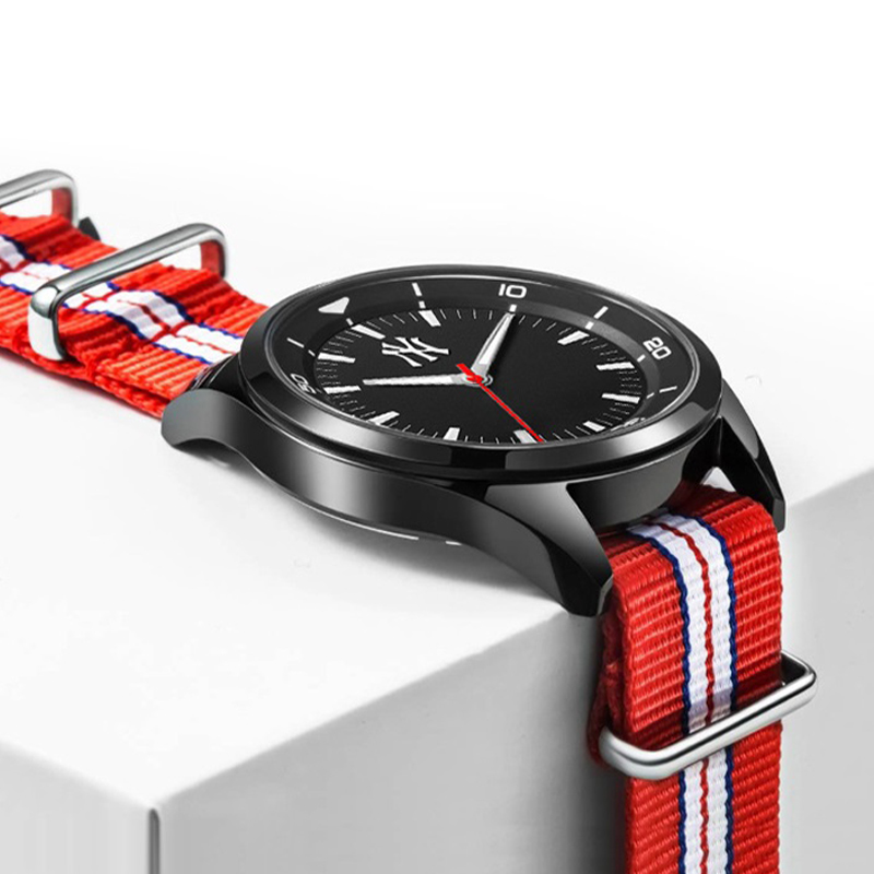 2023 Fashion Temperament Neutral Men Sport Quartz Watches Women Woven Strap Wrist Watch