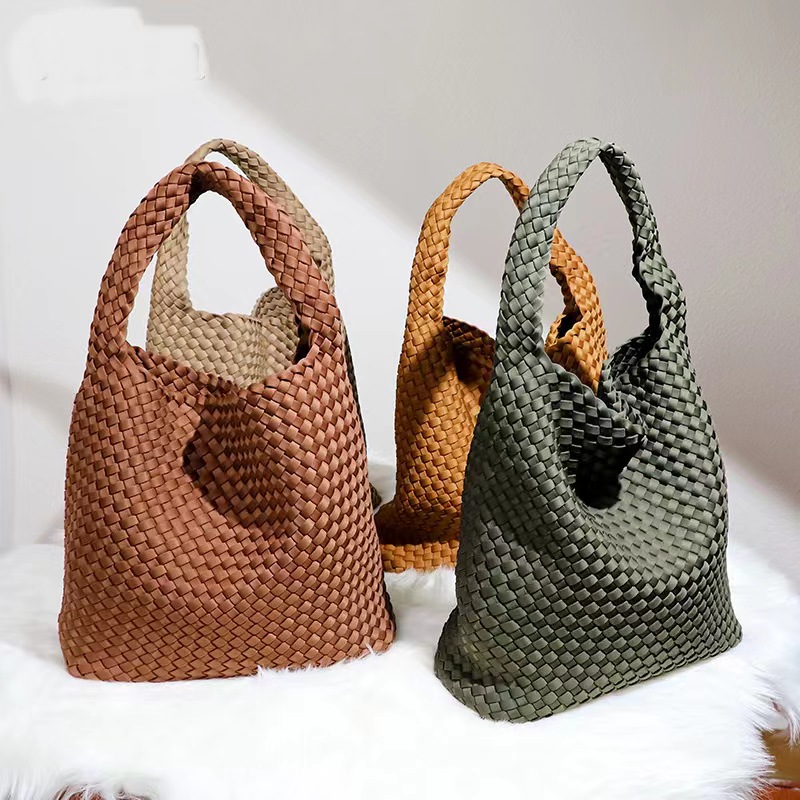 Hot selling neoprene woven  tote handbag hobo bag women fashion weaves bags with small pouch