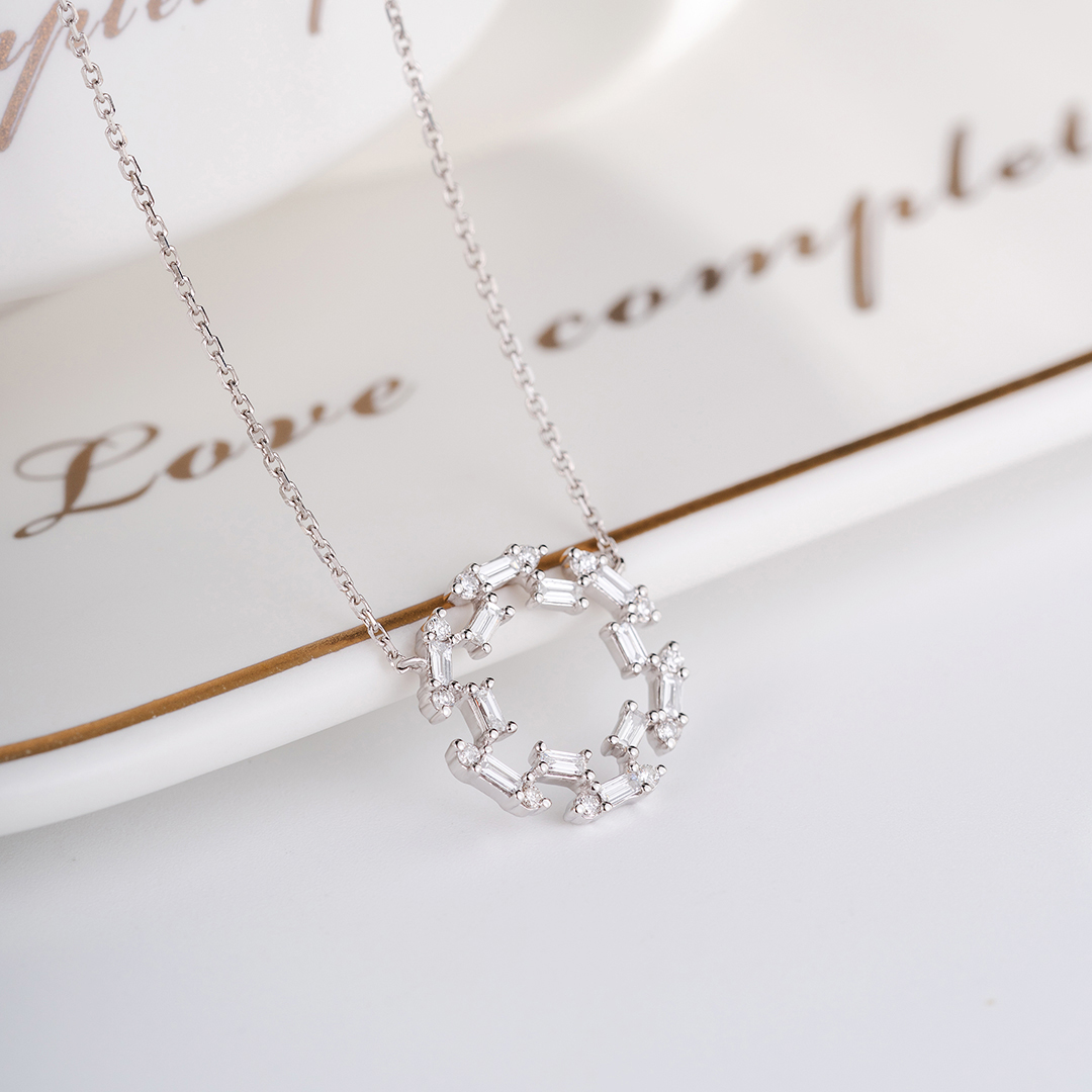 Classic New Design Fashion Natural White Diamond Jewelry Real 18k Gold Necklace For Women