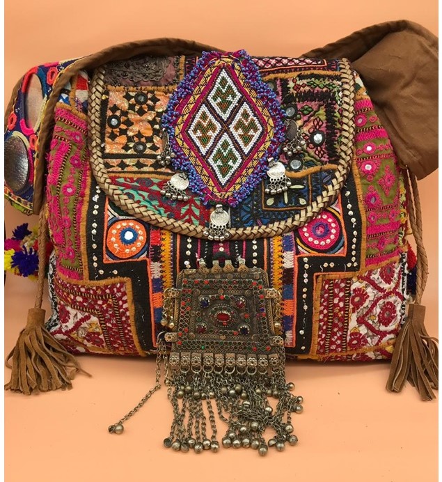 Handmade Indian Vintage Traditional  Style Women Shopping Banjara Bag , Women Fashion Look  Ibiza Style Outdoor Shoulder bag