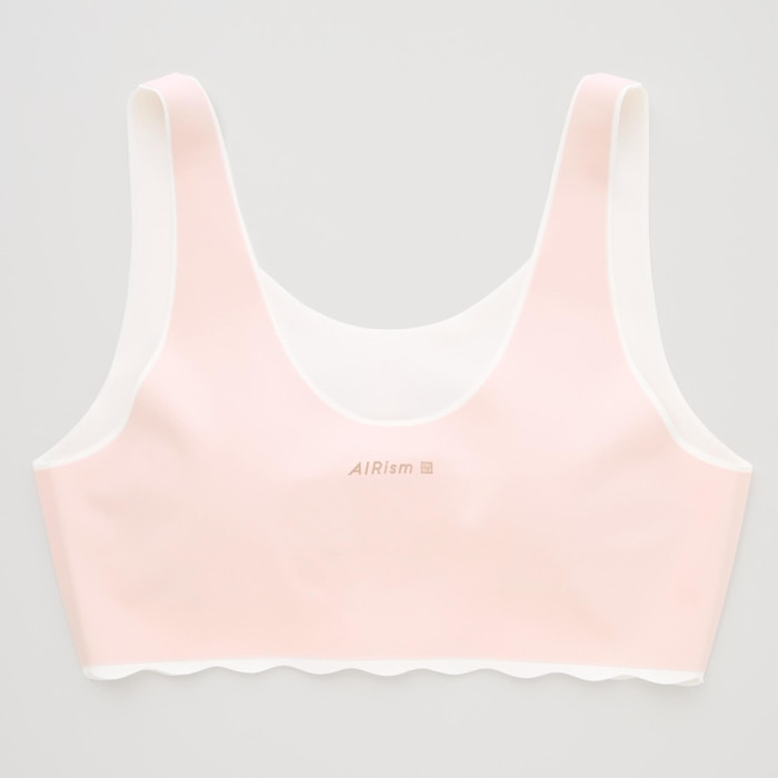 AIRism Bra Soft cups provide gentle support. Smooth and comfortable AIRism.