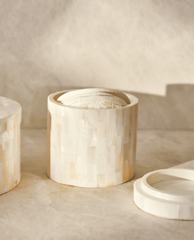 SMALL MOTHER-OF-PEARL JAR