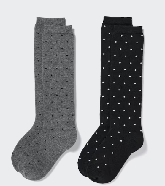 HEATTECH High Socks (2 Pairs) HEATTECH' socks in a warm knee-high design. In a classic polka-dot pattern.