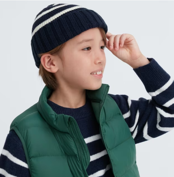 HEATTECH Striped Knitted Cap Warm and cozy 'HEATTECH'. Classic striped pattern.