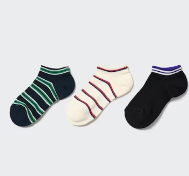 Short Socks 3 Pack Comfortable socks with a cushioned pile lining. With deodorizing features.