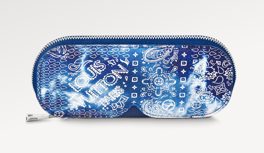 LV      GM Sunglasses Case