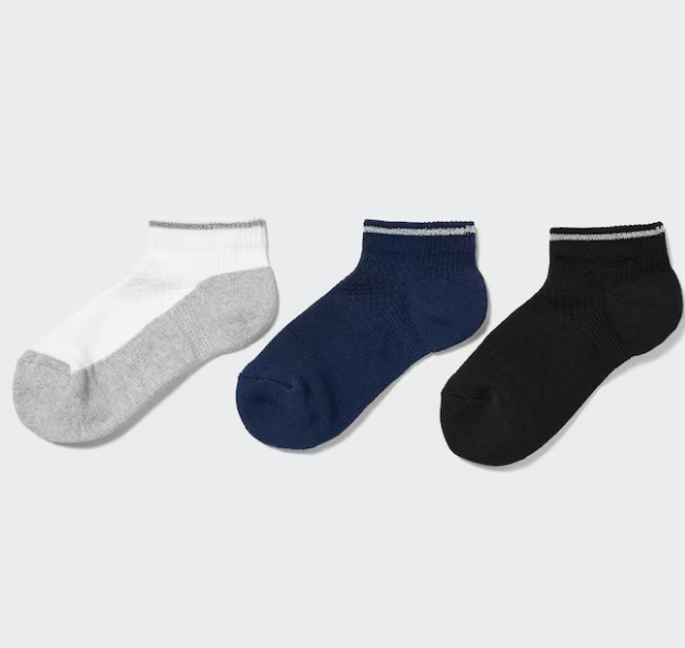 Short Socks (3 Pairs) Reflective stripes for nighttime safety. With deodorizing features.