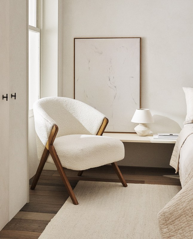 UPHOLSTERED BOUCLÉ ARMCHAIR