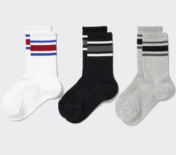 Regular Socks 3 Pack Versatile accent stripe design. Breathable mesh instep.