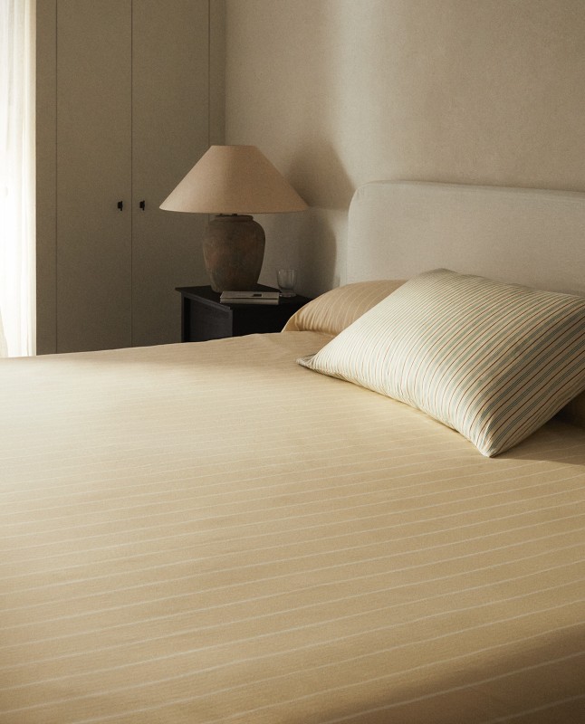 STRIPED DUVET COVER